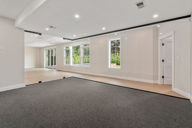 55 Crestview Rd, Belmont, MA 02478