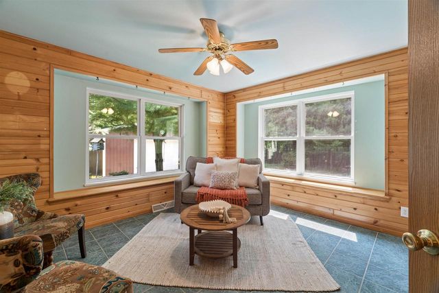 9472 HOPI LANE, Fremont, WI 54940