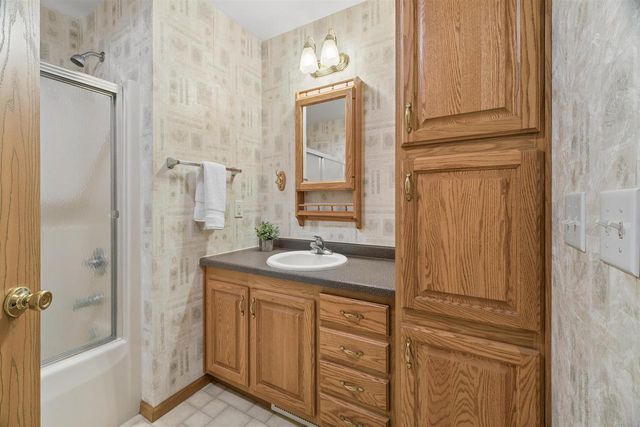 9472 HOPI LANE, Fremont, WI 54940