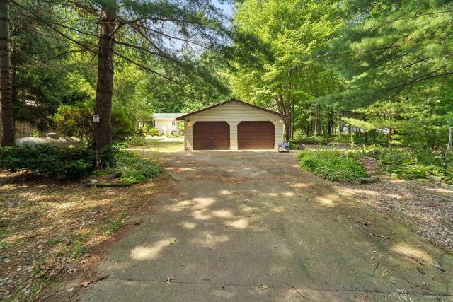 9472 HOPI LANE, Fremont, WI 54940