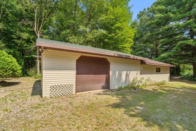 9472 HOPI LANE, Fremont, WI 54940