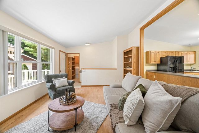 9472 HOPI LANE, Fremont, WI 54940