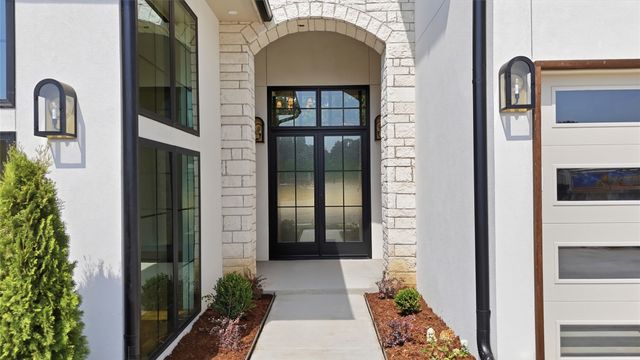 3326 Cypress Hill Road, Tulsa, OK 74132