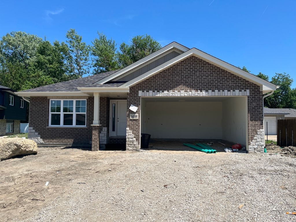 14109 Kenneth Court, Crestwood, IL 60418