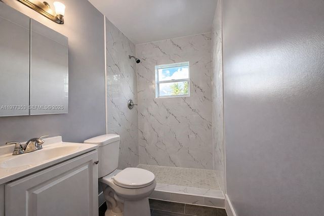 3131 SW 2nd St 3131, Miami, FL 33135