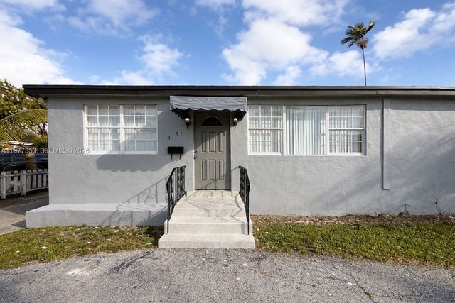 3131 SW 2nd St 3131, Miami, FL 33135