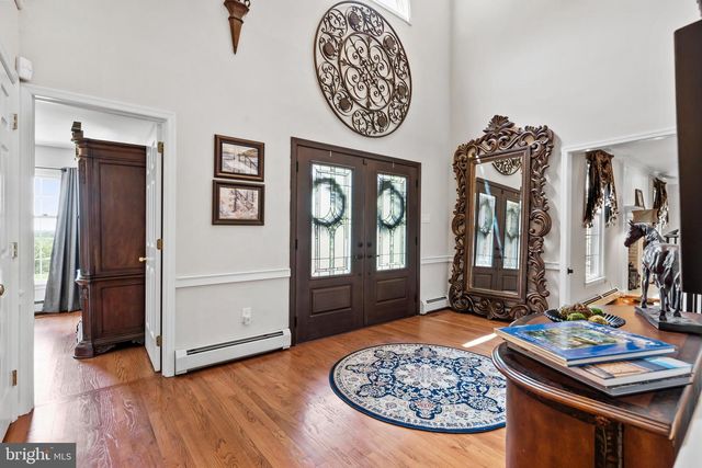 500 DEERFIELD LN, Doylestown, PA 18901