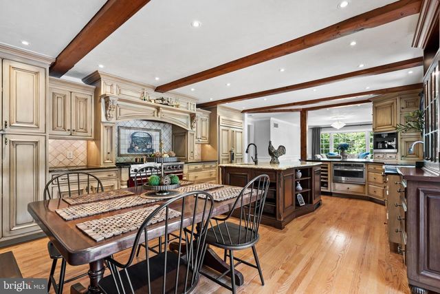 500 DEERFIELD LN, Doylestown, PA 18901