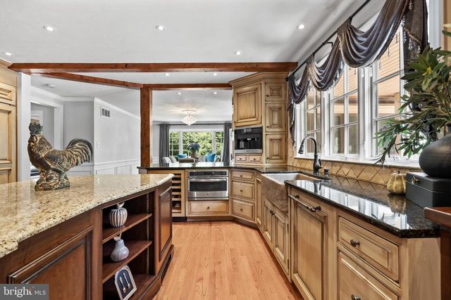 500 DEERFIELD LN, Doylestown, PA 18901
