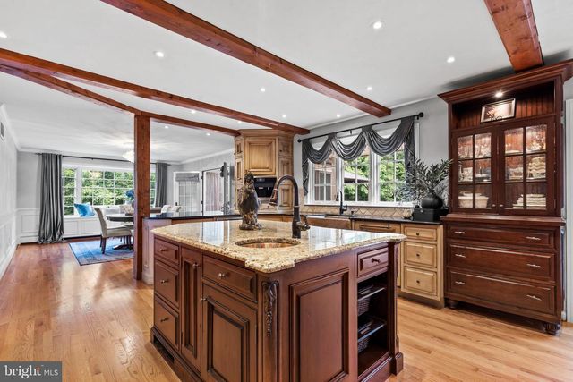 500 DEERFIELD LN, Doylestown, PA 18901