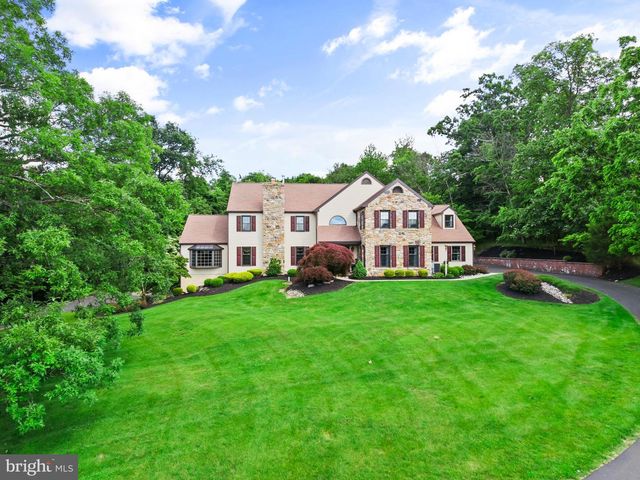 500 DEERFIELD LN, Doylestown, PA 18901