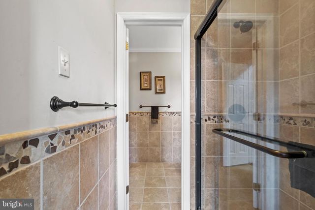 500 DEERFIELD LN, Doylestown, PA 18901