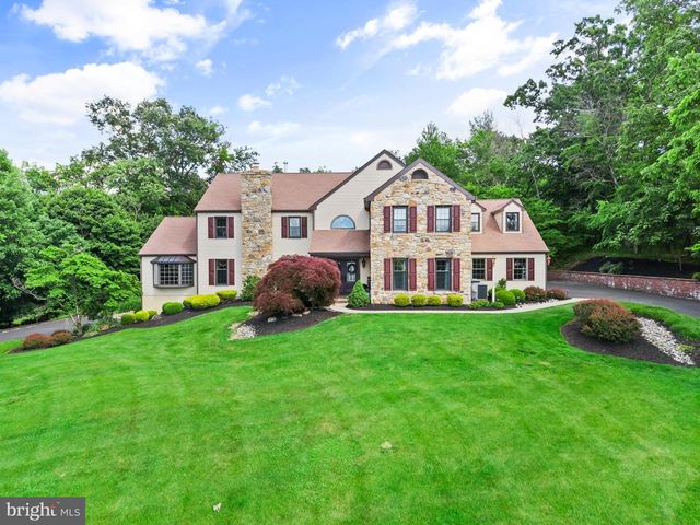 500 DEERFIELD LN, Doylestown, PA 18901