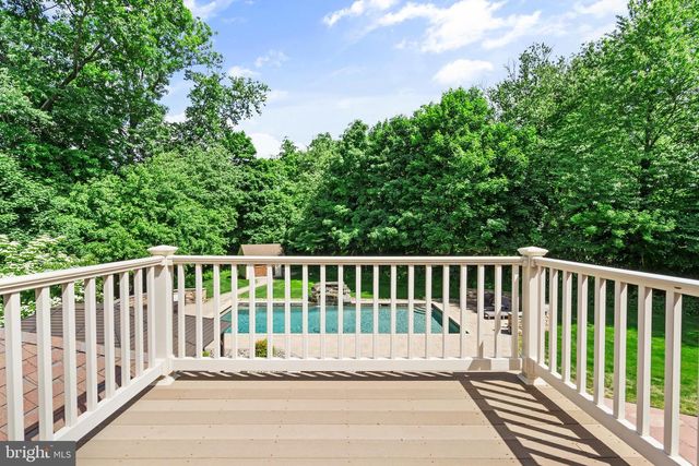 500 DEERFIELD LN, Doylestown, PA 18901