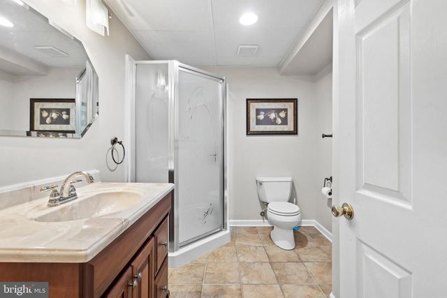 500 DEERFIELD LN, Doylestown, PA 18901