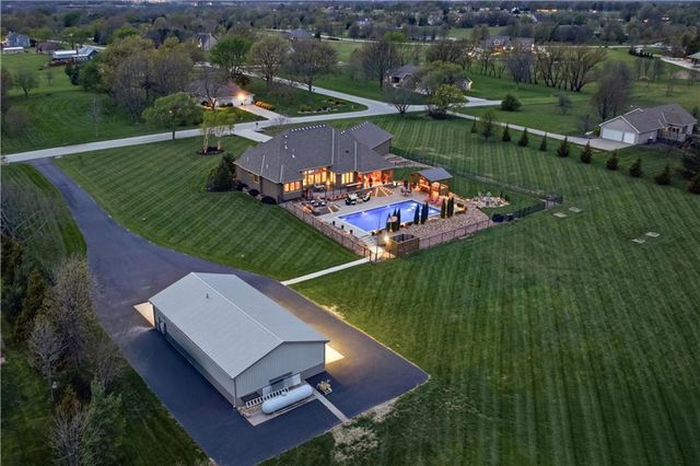 19425 Brenner Street, Stilwell, KS 66085