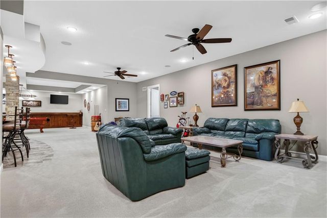 19425 Brenner Street, Stilwell, KS 66085