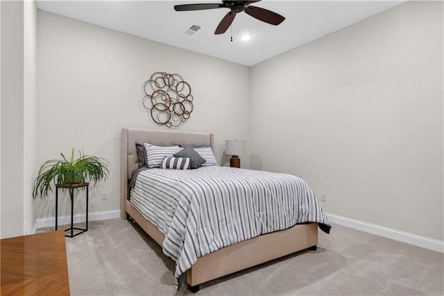 19425 Brenner Street, Stilwell, KS 66085