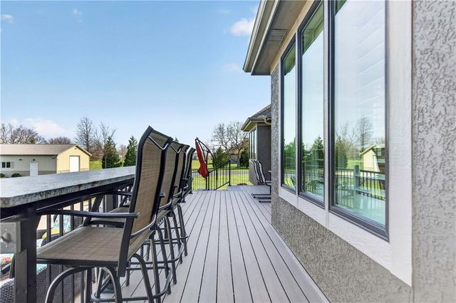 19425 Brenner Street, Stilwell, KS 66085