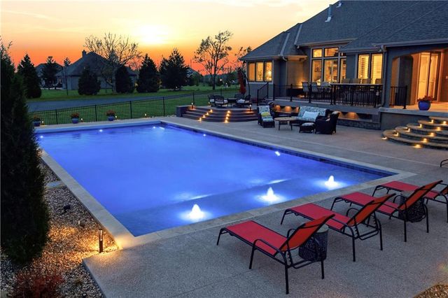 19425 Brenner Street, Stilwell, KS 66085