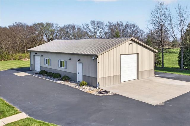19425 Brenner Street, Stilwell, KS 66085
