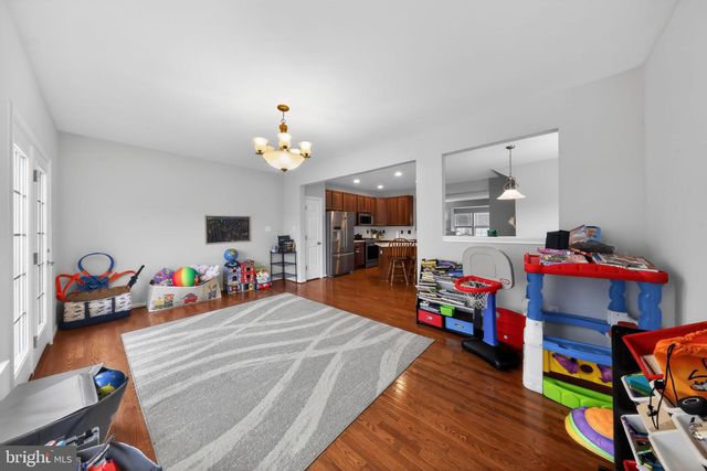 23 SHOEMAKER DR, Swedesboro, NJ 08085