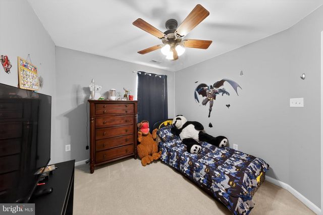 23 SHOEMAKER DR, Swedesboro, NJ 08085