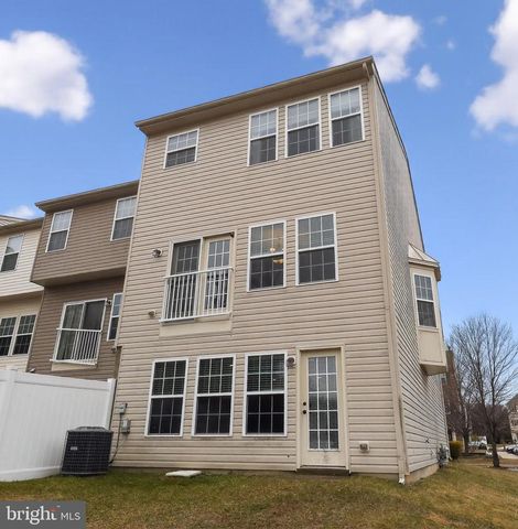 23 SHOEMAKER DR, Swedesboro, NJ 08085