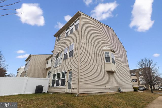 23 SHOEMAKER DR, Swedesboro, NJ 08085