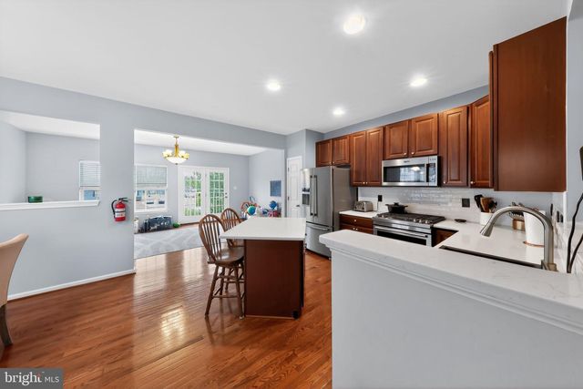 23 SHOEMAKER DR, Swedesboro, NJ 08085
