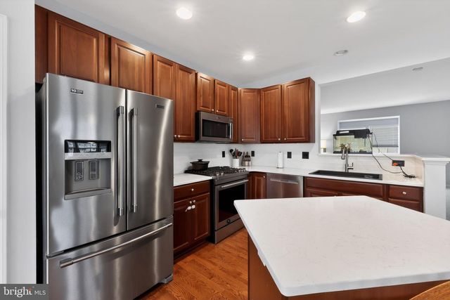 23 SHOEMAKER DR, Swedesboro, NJ 08085