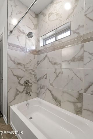 448 Santiago Munos Street, Vinton, TX 79821