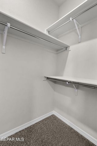 448 Santiago Munos Street, Vinton, TX 79821