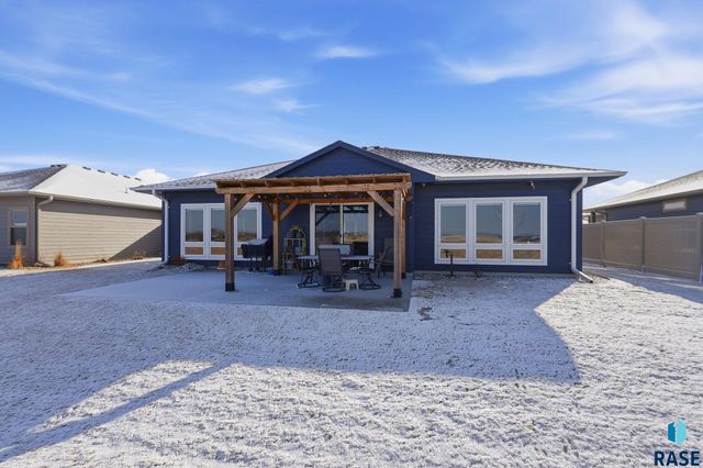 701 S Gill Ave Avenue, Sioux Falls, SD 57106