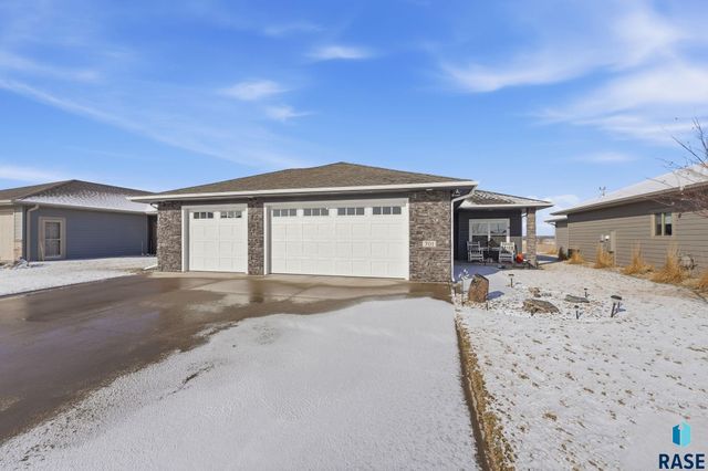 701 S Gill Ave Avenue, Sioux Falls, SD 57106