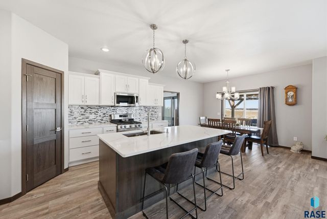 701 S Gill Ave Avenue, Sioux Falls, SD 57106