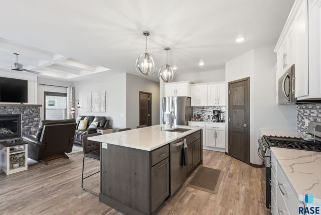 701 S Gill Ave Avenue, Sioux Falls, SD 57106