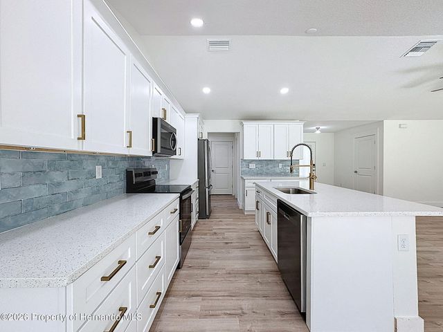 8988 Waterbird Way, Weeki Wachee, FL 34613