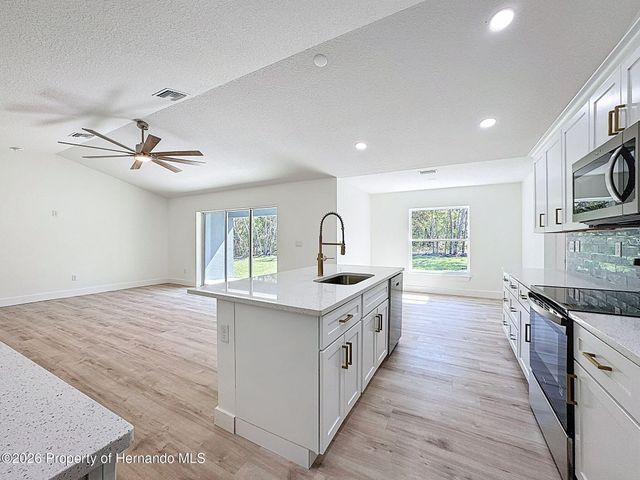 8988 Waterbird Way, Weeki Wachee, FL 34613