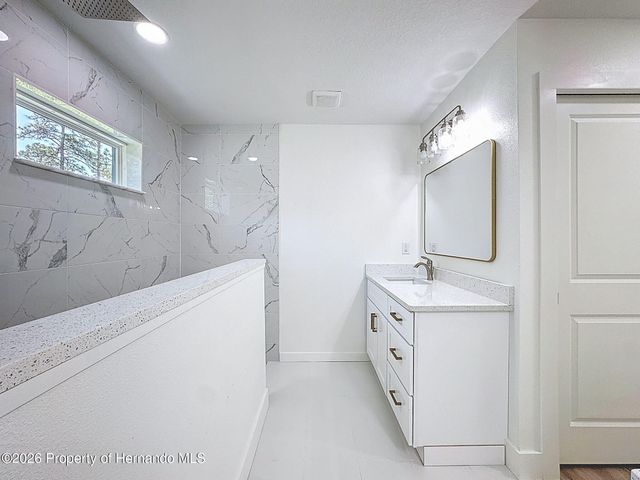 8988 Waterbird Way, Weeki Wachee, FL 34613