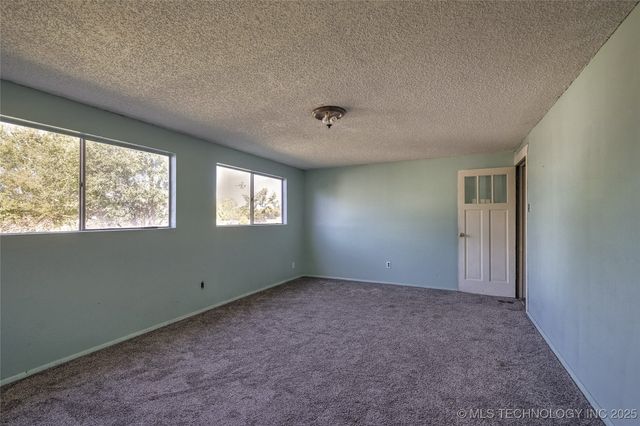 1824 N Morton Avenue, Okmulgee, OK 74447