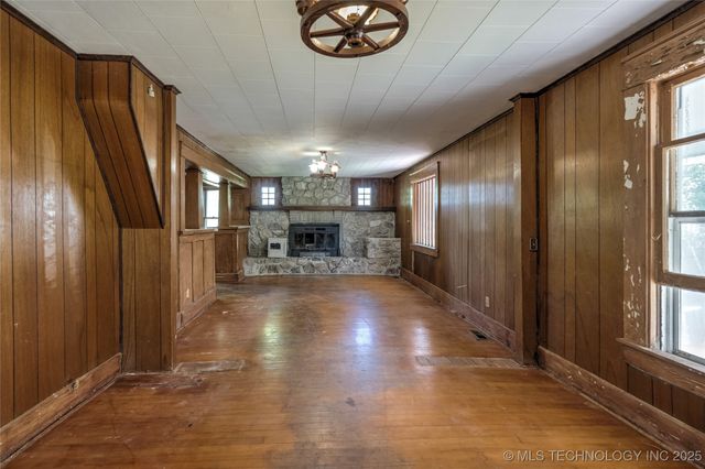 1824 N Morton Avenue, Okmulgee, OK 74447