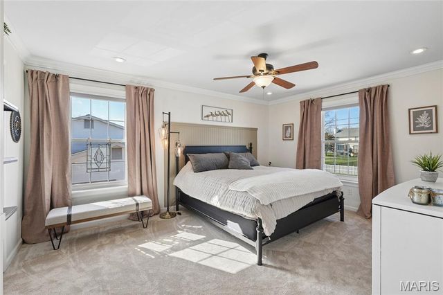 2762 Barrett Station Road, Des Peres, MO 63021