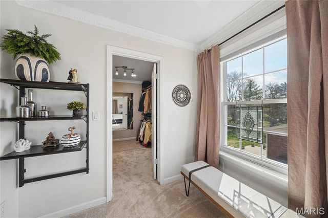 2762 Barrett Station Road, Des Peres, MO 63021