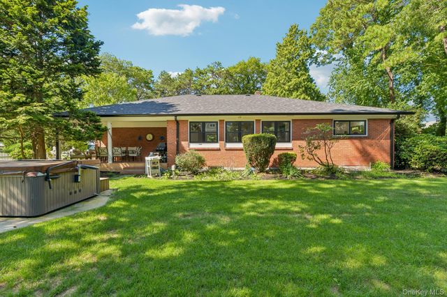 230 Union Avenue, Holbrook, NY 11741