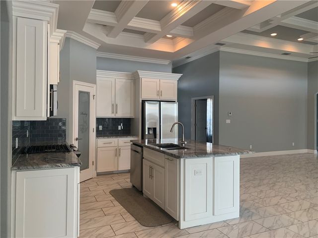 14810 Dasmarinas Dr, Corpus Christi, TX 78418