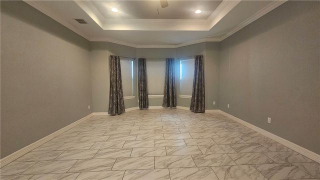 14810 Dasmarinas Dr, Corpus Christi, TX 78418