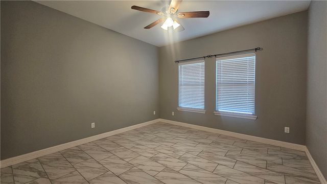 14810 Dasmarinas Dr, Corpus Christi, TX 78418