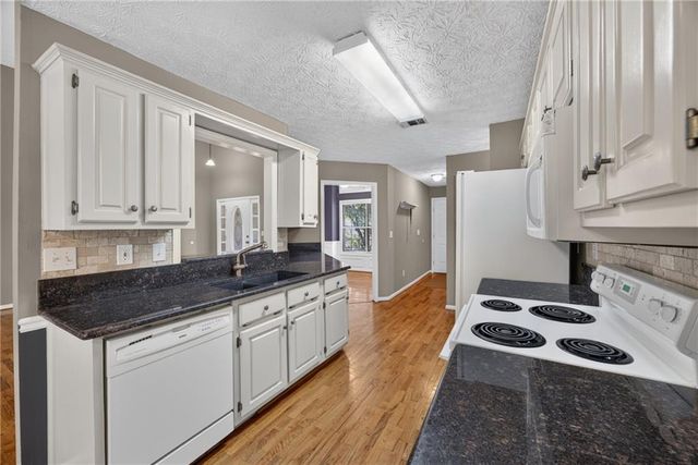 1829 Gray Gables Way, Buford, GA 30519