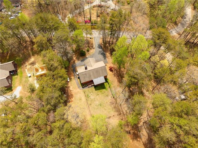 99 Duncan Bridge Trail, Cleveland, GA 30528
